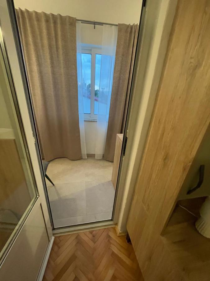 Diana Rooms And Apartments Starigrad Paklenica Luaran gambar