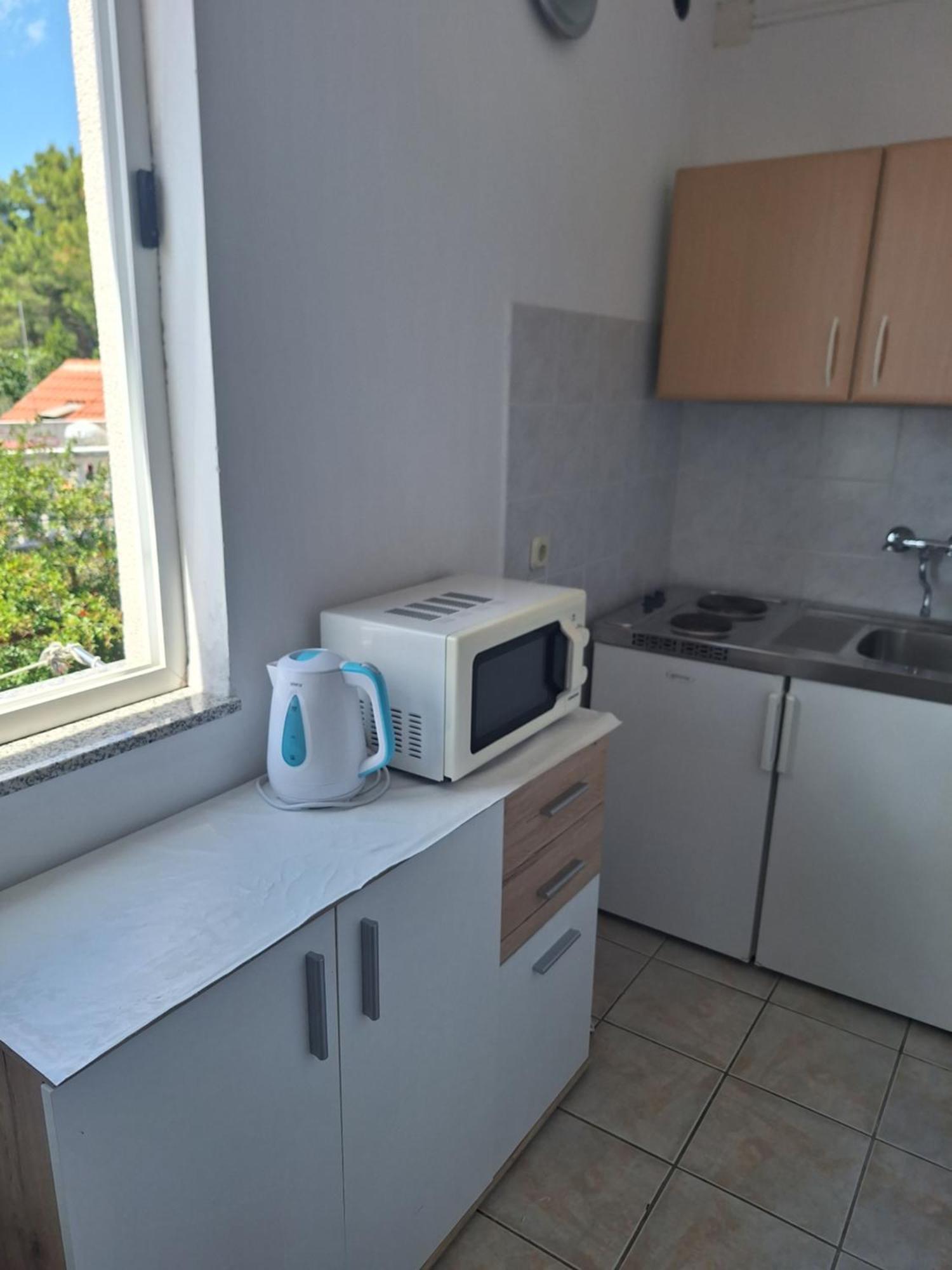 Diana Rooms And Apartments Starigrad Paklenica Luaran gambar