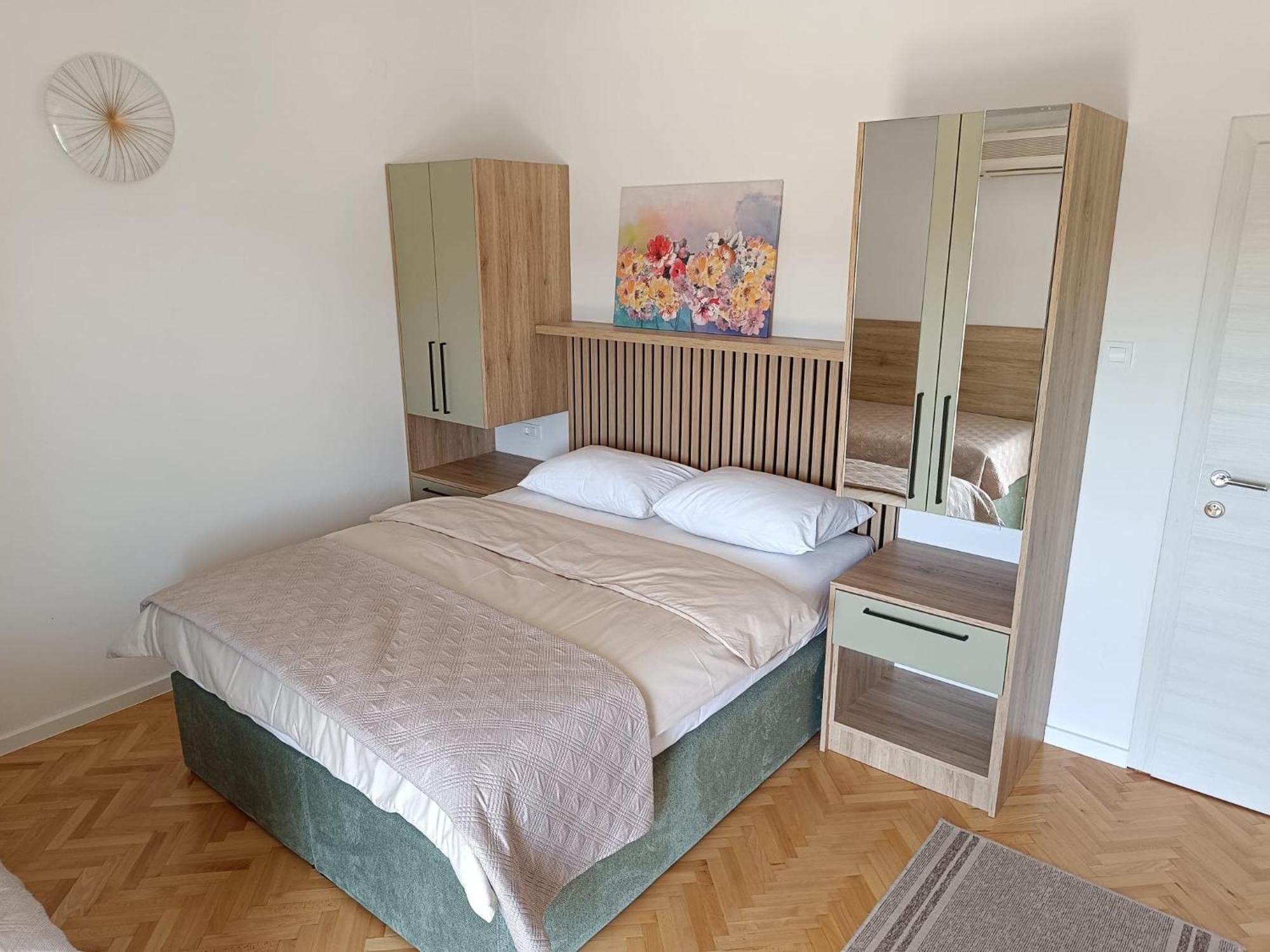Diana Rooms And Apartments Starigrad Paklenica Luaran gambar