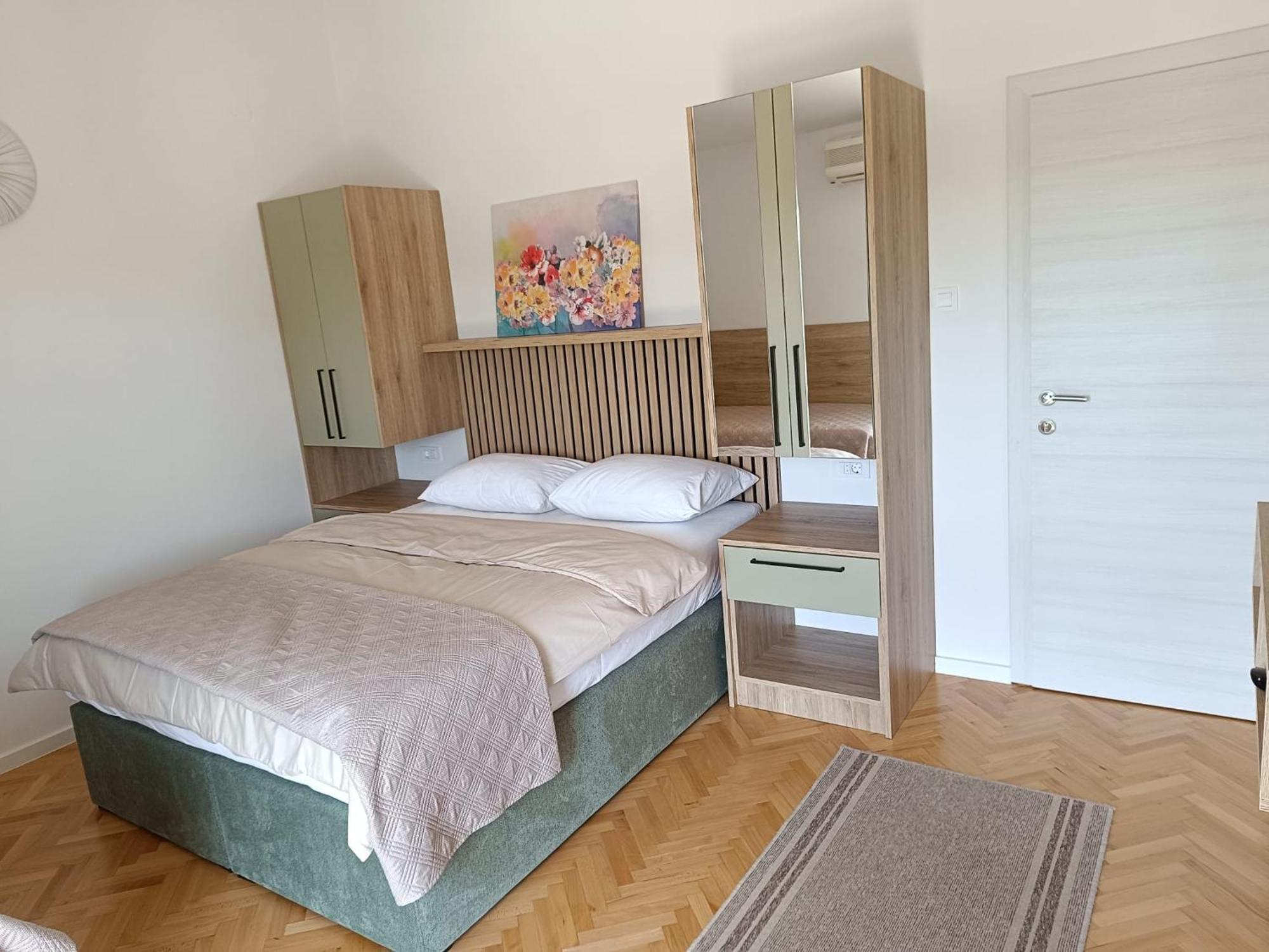 Diana Rooms And Apartments Starigrad Paklenica Bilik gambar
