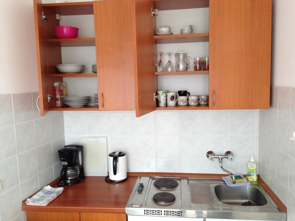 Diana Rooms And Apartments Starigrad Paklenica Bilik gambar